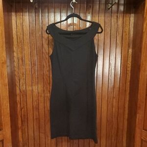 J MCLAUGHLIN SIZE 8 Elegant Black Sleeveless Dress